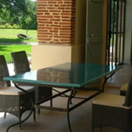 A La Reine Bed & Breakfast